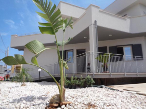 Eryx Apartments